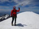 Ben justement le sommet du Mont Blanc... Valentin y est pour la premire fois par l'Eperon de la Tournette...Bravo  lui !