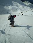 Ski au Kosovo, passage raide en descendant du Black Peak.